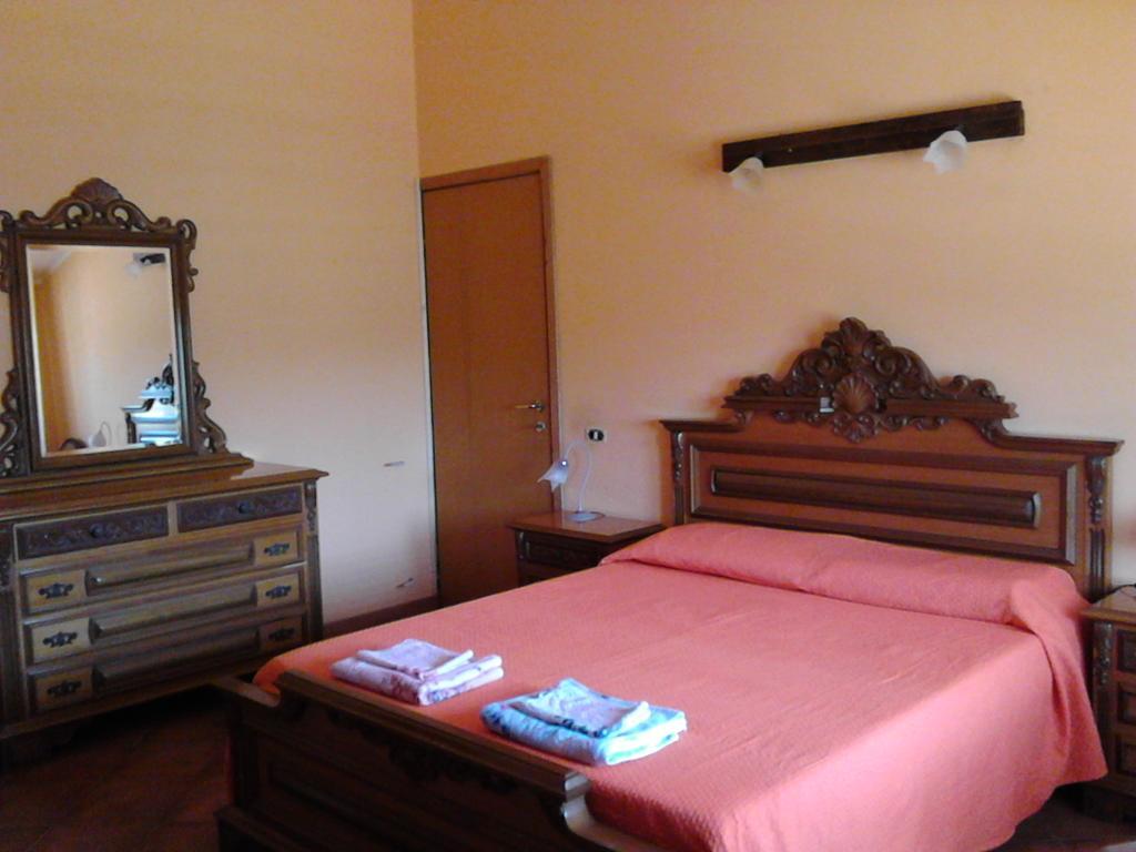 Villa Nina Трекастаньи Номер фото